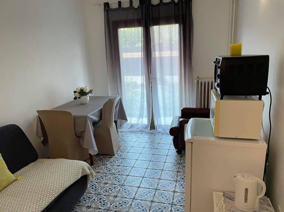 カルカソンヌ Chez Souka Bed & Breakfast エクステリア 写真